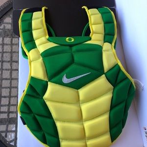 Rare Oregon Duck Baseball Softball Chest Protector